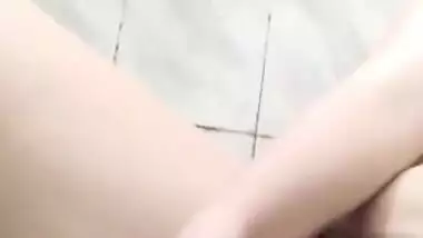 Cute Girl Masterbation With Hard Object In Corona Virus Home Made