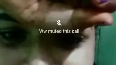 Today Exclusive- Sexy Desi Bhabhi Showing Her Boobs And Pussy On Video Call