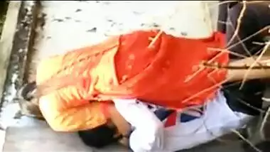 HD sex movie of a youthful pair enjoying a quick outdoor fuck