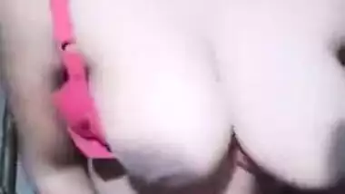 Juicy Bhabhi showing her creamy boobs