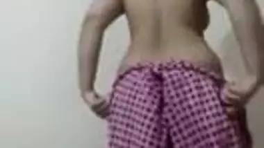 Sexy Paki Girl Showing Her Big Ass and Pussy 2 clips part 2