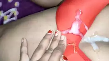 The wife fucks her lover when her husband knocks on the door