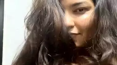 Seductive Indian girl topless big boobs showing selfie