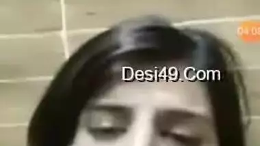 XXX video of Indian aunty who is proud of natural boobs and her cherry