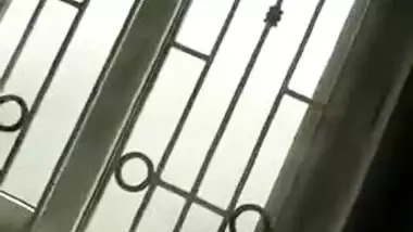 After shooting porn Indian guy records how partner puts clothes on