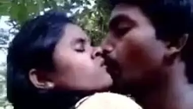 Boy films him kissing his Indian sex wife in such a XXX manner