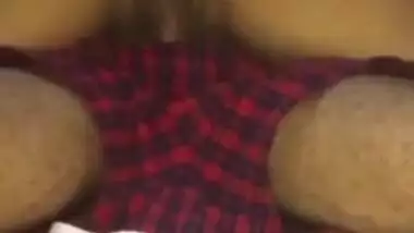 Fuck with next door girl when her husband goes out for work අයිය වැඩට ගියවෙලාවෙ එහාගෙදර අක්කට හිකුව