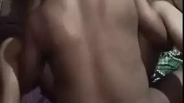 Desi chick spreads legs to be fucked by XXX buddy in MMS video