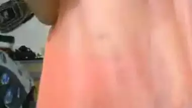 Sexy Desi Babe AAliah On Cam in Saree Without Blouse Shows Boob Pussy and Ass