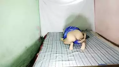 Indian Bhabhi, Indian Aunty And Desi Bhabhi - Anita Singh In Blue Desi Dress Fingering Pussy Masturbation