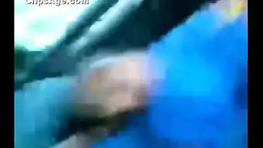 Local Indian desi maid with her saree and underskirt pulled up in car and fingered