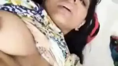 Horny Desi wife has a hot self-satisfaction XXX act on camera MMS