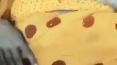 Busty Desi girl gets her XXX fat pussy fucked by her neighbour MMS