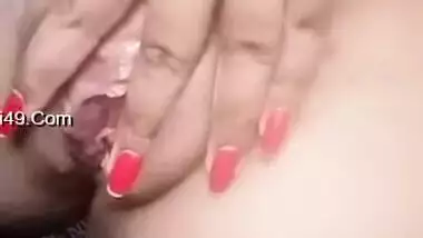 Today Exclusive- Horny Desi Girl Showing Her Milky Boobs And Pussy Part 4