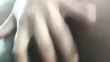 Naughty Desi gal films XXX video in which she nicely rubs own muff