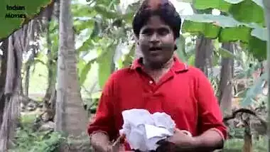 Indian hot cute servant girl showing her boobs and seducing neighbour at out door - Wowmoyback