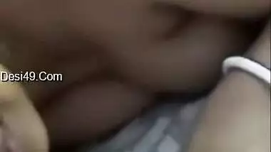 Today Exclusive- Horny Desi Boudi Showing Her Boobs On Video Call Part 1