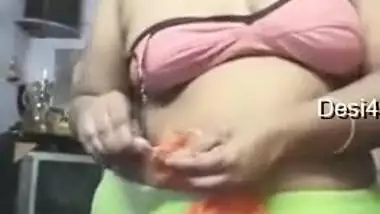 Indian BBW has a very sexy body even though she is pretty fat