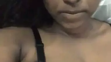 Indian milf nude selfie