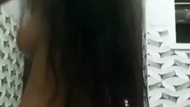 Tall desi girl nude viral hairy pussy showing