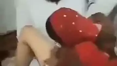 Pakistani sex MMS of a Maulana fucking his maid secretly