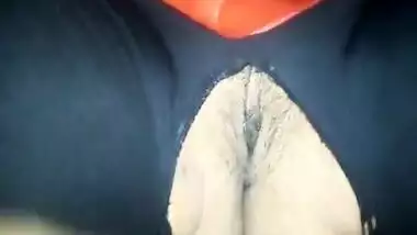 Desi house wife self playing her boobs and hard fucking take her saree