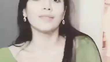 In Search of Hot Indian Babes[via...