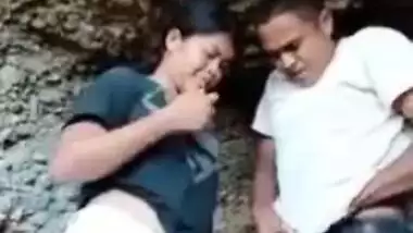 Dude takes his young Desi slut to the mountains to enjoy XXX blowjob