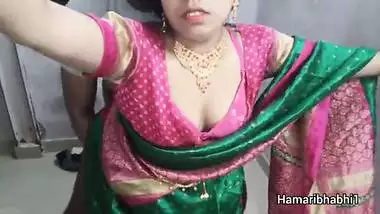 Hot Indian Desi Bhabhi Xxx. Desi Bhabhi ki Saree Me Hardcore Chudai. Indian Desi Bhabhi Saree Sex.