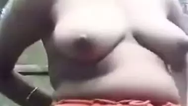 Bengali village Desi XXX wife shows her nude body on selfie cam outdoors