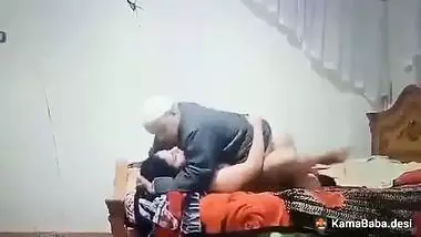 Father-in-law fucks daughter-in-law in Bangladeshi sex video