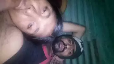 Local desi lady sucking sex rod of BF