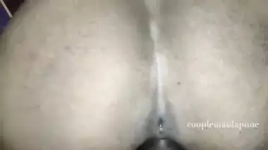 Guy is lucky to film sex video where he penetrates Indian girl's XXX slit