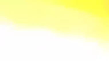 Indian aunty tries to look like XXX star on camera and exposes boobs