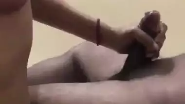 Indian wife preeti give handjob to hubby's friend