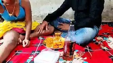 Delhi ki randi ke hardcore pussy fuck ki desi blue film