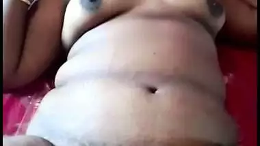 Tamil aunty affair sex video taken by husband friend