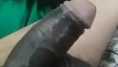 Mature Desi XXX aunty oiling her husband’s dick before sex MMS