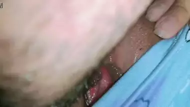 Xxx Desi hijastra Colegia se deja atrapar que rico coño es tan lindo