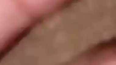 Guy fucks Desi MILF who languidly lies in bed and plays her XXX role